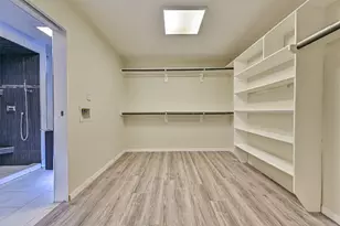 9322 Petersham Dr, Houston, TX 77031 - Photo 10