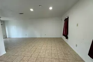 4702 Ridgemar Cir, Houston, TX 77053 - Photo 2