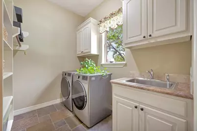 51 Deerwood Court, Lake Jackson, TX 77566 - Photo 26