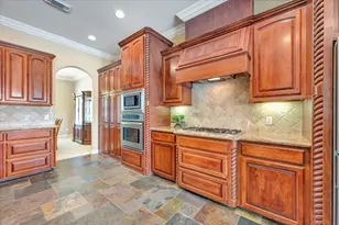 51 Deerwood Ct, Lake Jackson, TX 77566 - Photo 22