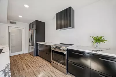 13062 Trail Hollow Drive #3062, Houston, TX 77079 - Photo 14