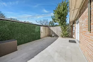 13062 Trail Hollow Dr, Houston, TX 77079 - Photo 26