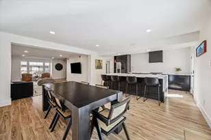 13062 Trail Hollow Dr, Houston, TX 77079 - Photo 12