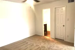 2750 Holly Hall St, Houston, TX 77054 - Photo 8