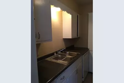 275 N 7th Street #6, Beaumont, TX 77702 - Photo 4