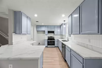 7606 Hillsdale Park Court, Cypress, TX 77433 - Photo 6