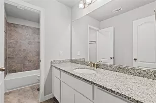 216 Elianne Lace Ct, Conroe, TX 77318 - Photo 32