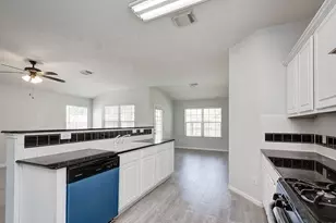5506 Gable Meadows Dr, Sugar Land, TX 77479 - Photo 10