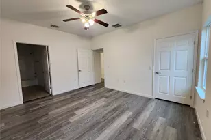 6202 White Oak Dr, Hitchcock, TX 77563 - Photo 12