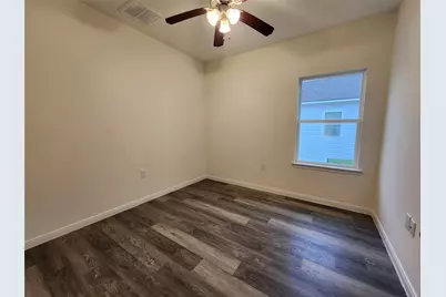 6202 White Oak Drive, Hitchcock, TX 77563 - Photo 8