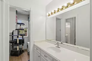 6835 Cherry Hills Rd, Houston, TX 77069 - Photo 20