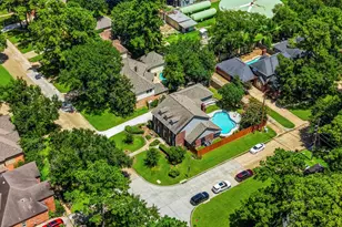 6835 Cherry Hills Rd, Houston, TX 77069 - Photo 26