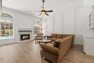 6835 Cherry Hills Rd, Houston, TX 77069 - Photo 4