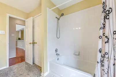 317 Vantage Pointe Circle, League City, TX 77573 - Photo 28