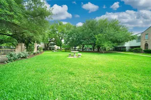 13376 Trail Hollow Dr, Houston, TX 77079 - Photo 30