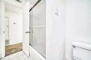 13376 Trail Hollow Dr, Houston, TX 77079 - Photo 24