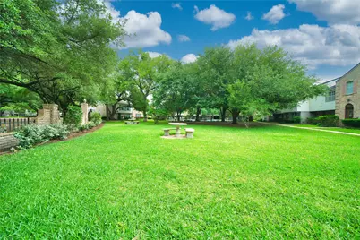 13376 Trail Hollow Drive #3376, Houston, TX 77079 - Photo 30