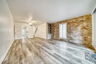 13376 Trail Hollow Dr, Houston, TX 77079 - Photo 6