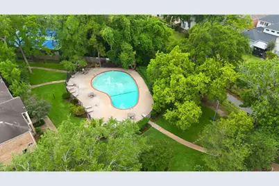 13376 Trail Hollow Drive #3376, Houston, TX 77079 - Photo 28