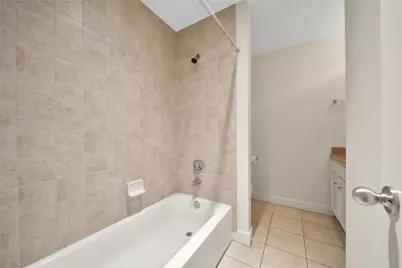 650 Westcross Street #78, Houston, TX 77018 - Photo 4