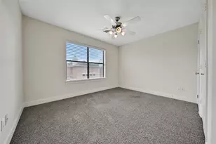 650 Westcross St, Houston, TX 77018 - Photo 14