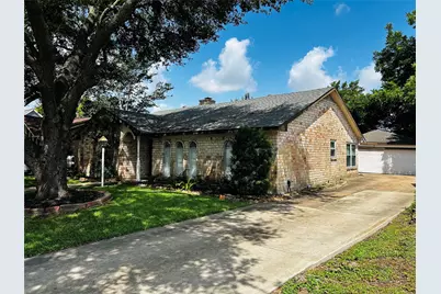 10715 Sagegreen Drive, Houston, TX 77089 - Photo 4