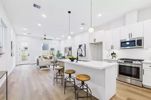 5030 Creekmont Dr, Houston, TX 77091 - Photo 10