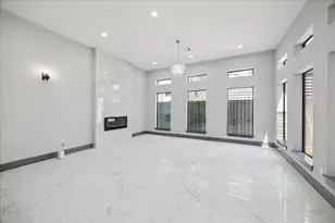 2321 Tuam St, Houston, TX 77004 - Photo 6