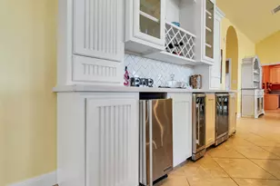 2276 Trinidad Dr, Crystal Beach, TX 77650 - Photo 10