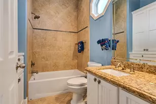 2276 Trinidad Dr, Crystal Beach, TX 77650 - Photo 18