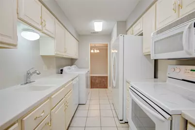 14529 Misty Meadow Lane, Houston, TX 77079 - Photo 18