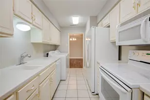 14529 Misty Meadow Ln, Houston, TX 77079 - Photo 18