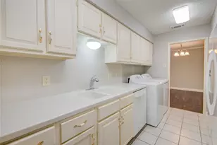 14529 Misty Meadow Ln, Houston, TX 77079 - Photo 20