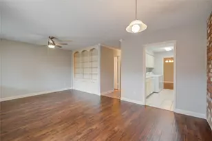 14529 Misty Meadow Ln, Houston, TX 77079 - Photo 16