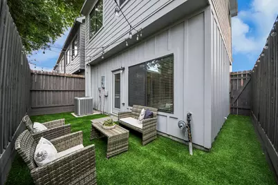 1703 Benbow Oak Place, Houston, TX 77080 - Photo 2