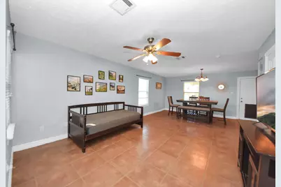 201 S Native Lane, Houston, TX 77022 - Photo 4