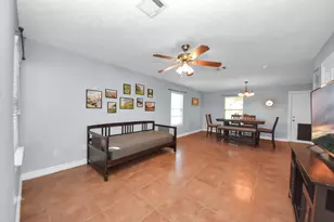 201 S Native Ln, Houston, TX 77022 - Photo 4