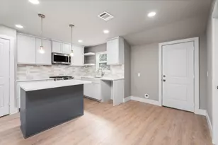 6162 Beldart St, Houston, TX 77033 - Photo 14