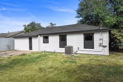 6162 Beldart Street, Houston, TX 77033 - Photo 34