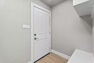 6162 Beldart St, Houston, TX 77033 - Photo 6