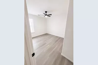 9227 Shaded Pines Drive, Humble, TX 77396 - Photo 10
