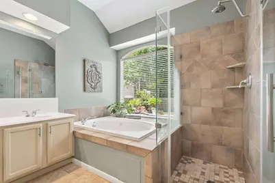 2 Harmony Arbor Court, The Woodlands, TX 77382 - Photo 24