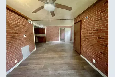 518 S Kansas Street, La Porte, TX 77571 - Photo 14