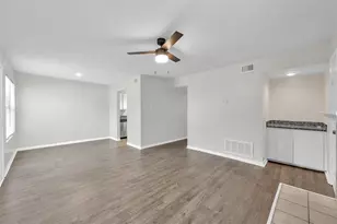 900 Holly Dr, Conroe, TX 77301 - Photo 6