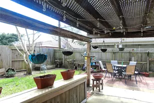 2429 16th Ave N, Texas City, TX 77590 - Photo 16