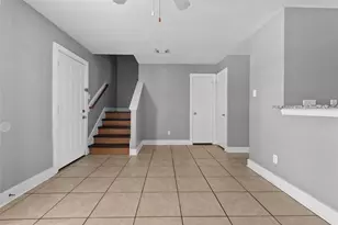 15835 S Alley Ct, Houston, TX 77082 - Photo 4