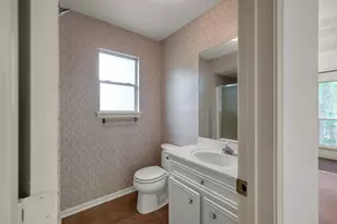 105 Broken Bough Ln, Conroe, TX 77304 - Photo 32