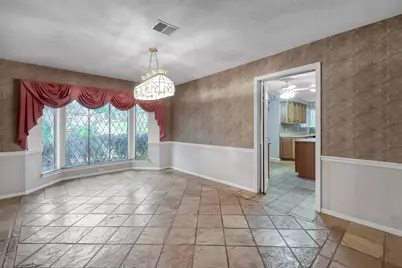 105 Broken Bough Lane, Conroe, TX 77304 - Photo 6