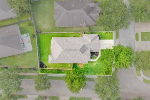 1249 Salerno Ct, League City, TX 77573 - Photo 16