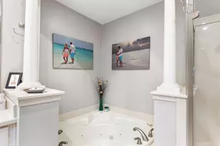 15615 Marble Canyon Way, Houston, TX 77044 - Photo 32